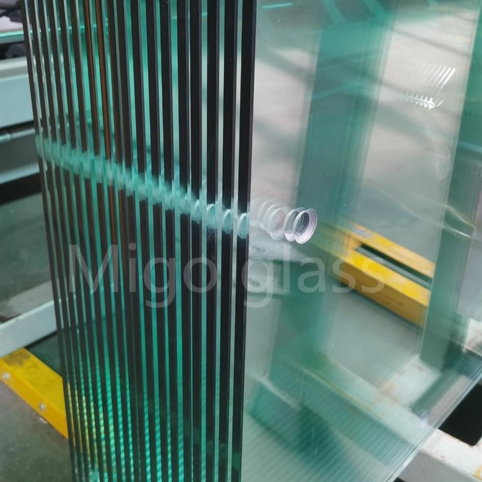 padel court tempered glass panel